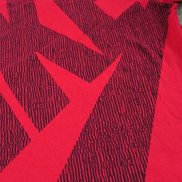 Nike Red Tee - Picture 3 of 5